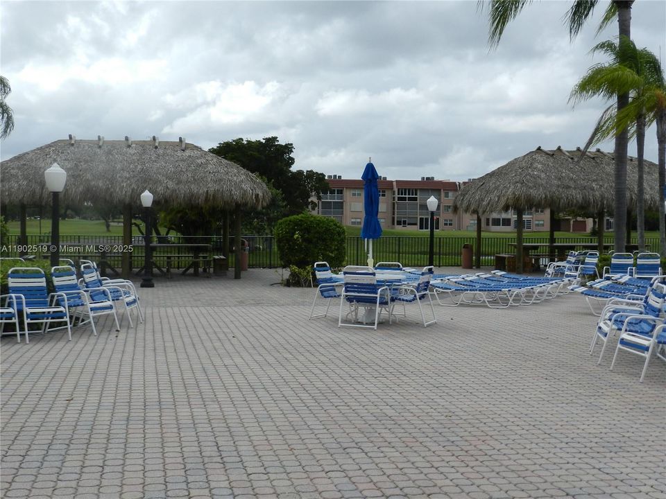 Activo con contrato: $62,000 (1 camas, 1 baños, 640 Pies cuadrados)