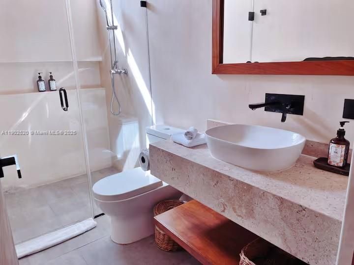 For Sale: $300,000 (2 beds, 2 baths, 1593 Square Feet)