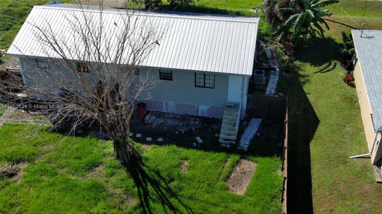 En Venta: $257,900 (4 camas, 2 baños, 1152 Pies cuadrados)