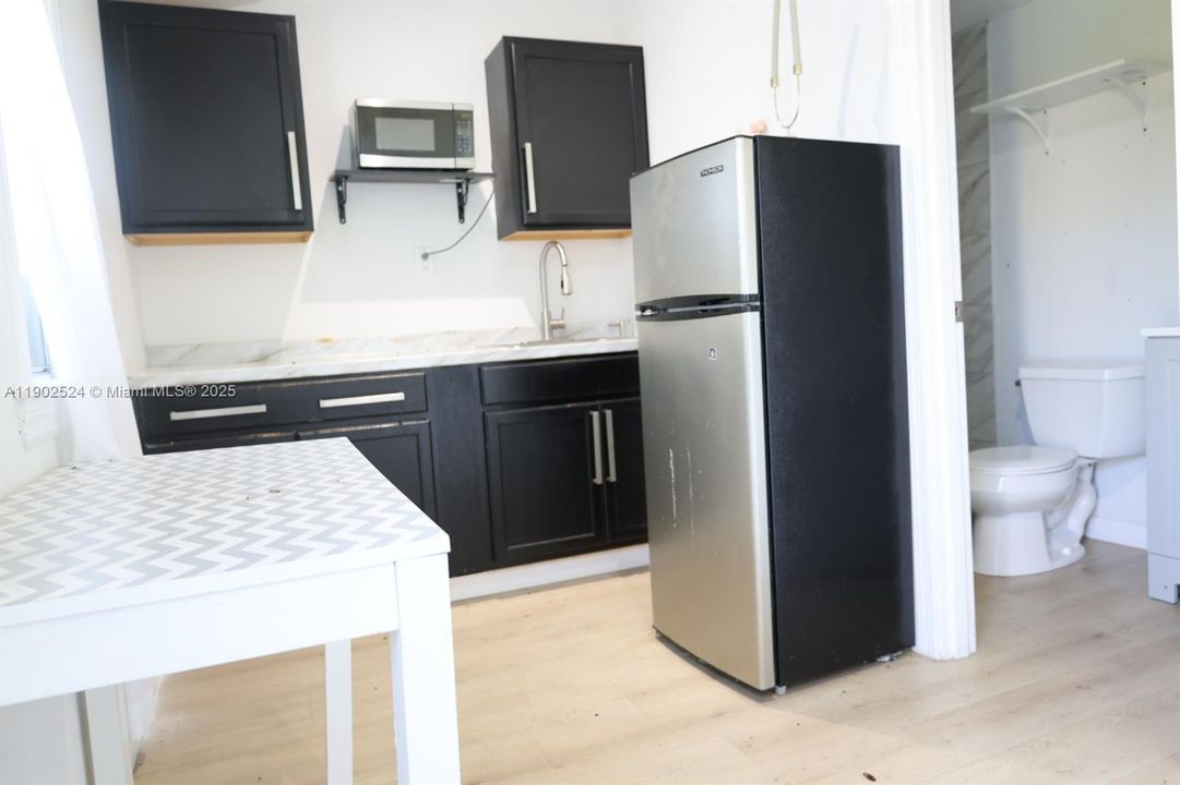 En Venta: $257,900 (4 camas, 2 baños, 1152 Pies cuadrados)