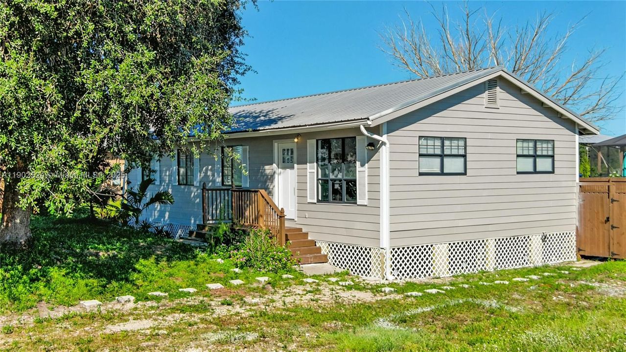 En Venta: $257,900 (4 camas, 2 baños, 1152 Pies cuadrados)