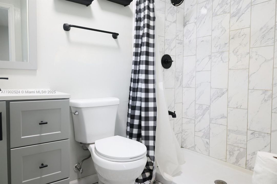 En Venta: $257,900 (4 camas, 2 baños, 1152 Pies cuadrados)