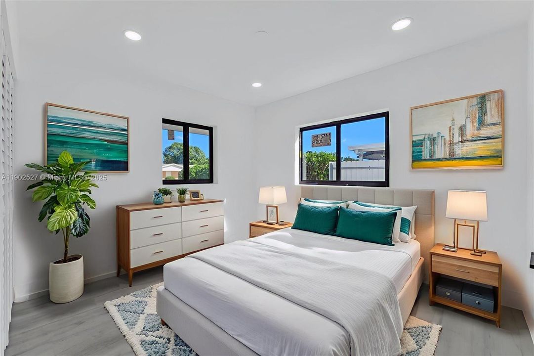 合同活跃: $575,000 (3 贝兹, 2 浴室, 1058 平方英尺)