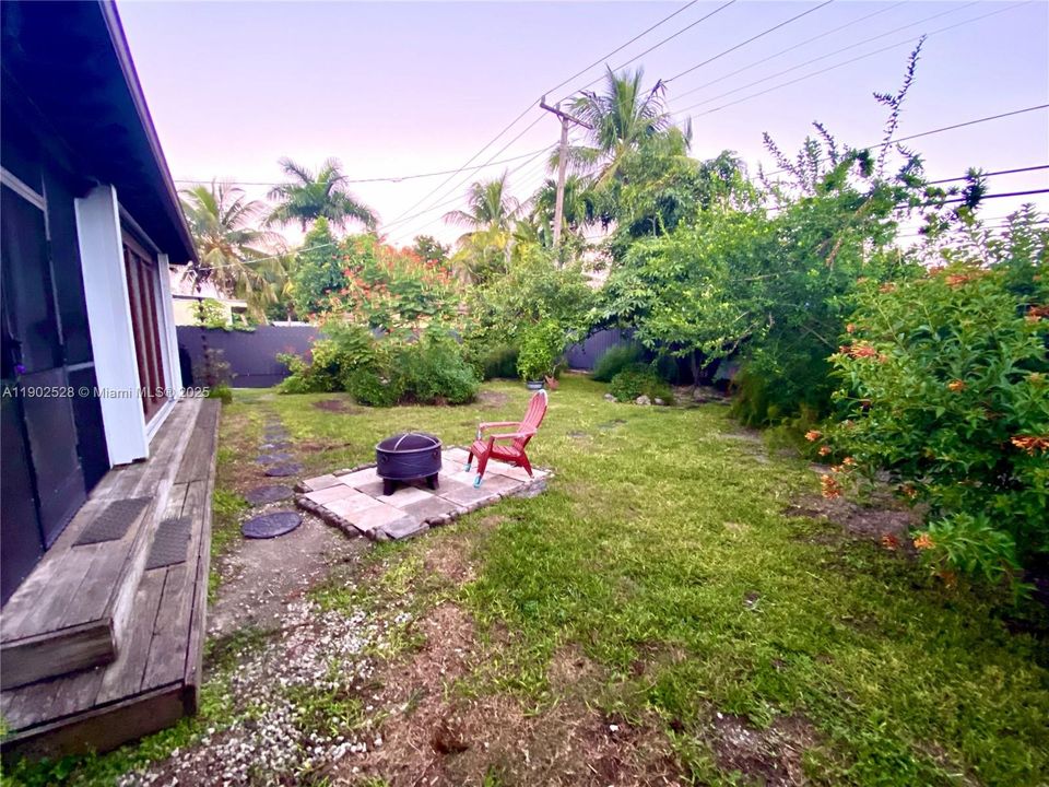 На продажу: $874,900 (3 спален, 2 ванн, 1234 Квадратных фут)