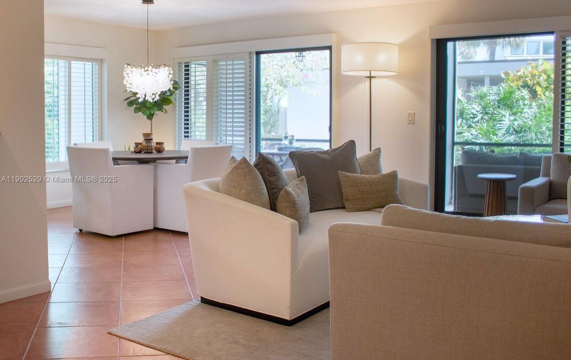 待售: $574,900 (2 贝兹, 2 浴室, 1475 平方英尺)