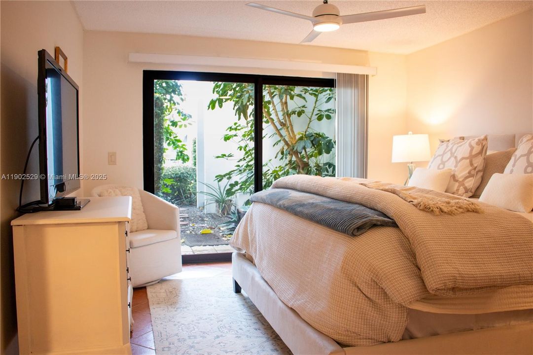 待售: $574,900 (2 贝兹, 2 浴室, 1475 平方英尺)