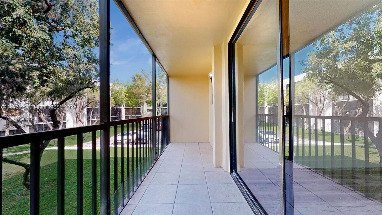 Recently Rented: $2,450 (3 beds, 2 baths, 1040 Square Feet)