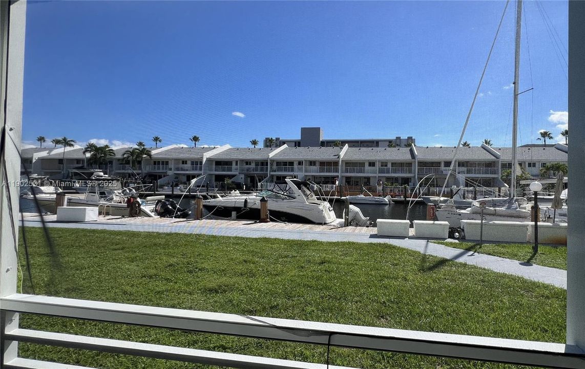 待售: $499,000 (3 贝兹, 2 浴室, 1085 平方英尺)