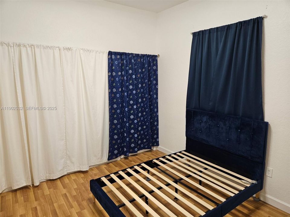 В аренду: $3,000 (4 спален, 3 ванн, 1833 Квадратных фут)