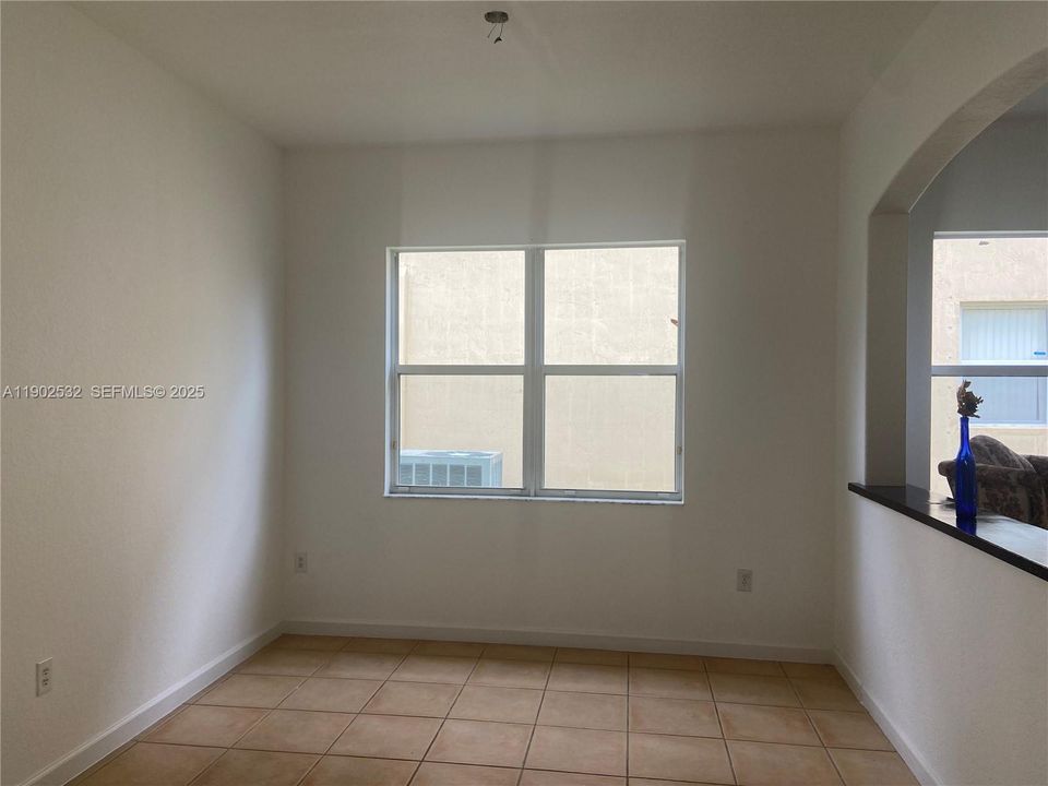 В аренду: $3,000 (4 спален, 3 ванн, 1833 Квадратных фут)