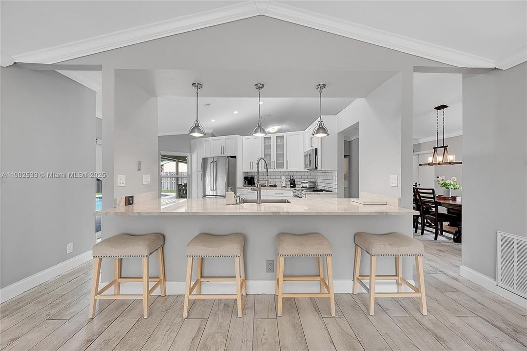 For Rent: $6,000 (4 beds, 2 baths, 2513 Square Feet)