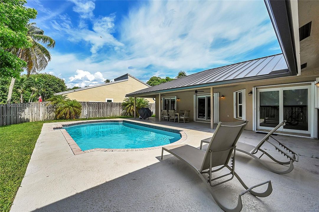 For Rent: $6,000 (4 beds, 2 baths, 2513 Square Feet)