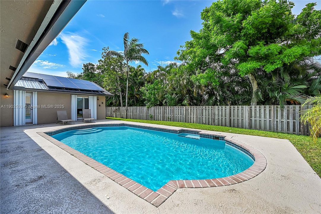 For Rent: $6,000 (4 beds, 2 baths, 2513 Square Feet)