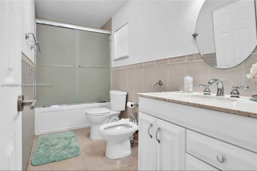 合同活跃: $560,000 (3 贝兹, 2 浴室, 1780 平方英尺)