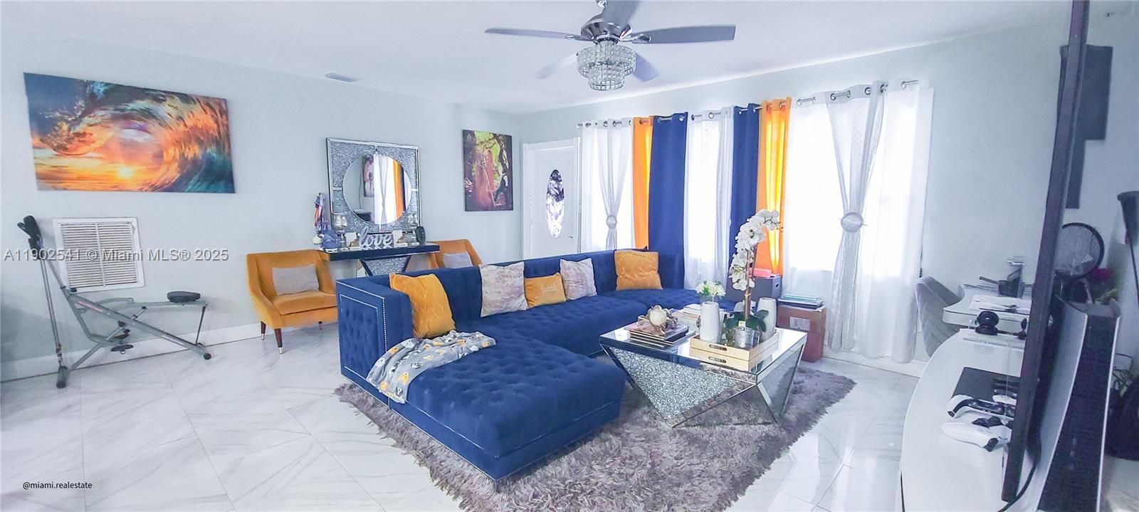 For Sale: $565,000 (3 beds, 2 baths, 1120 Square Feet)