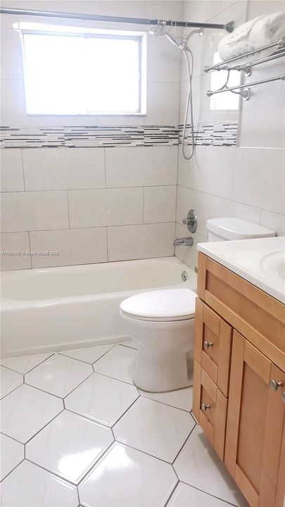 В аренду: $3,395 (3 спален, 2 ванн, 1621 Квадратных фут)