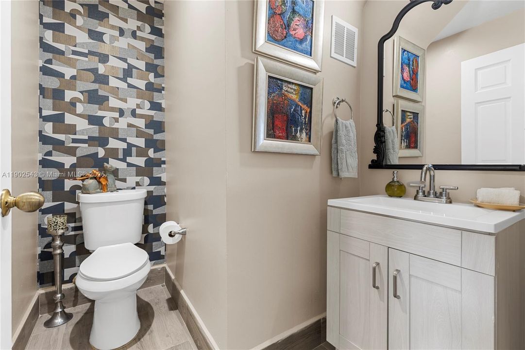 For Sale: $460,000 (3 beds, 2 baths, 1468 Square Feet)