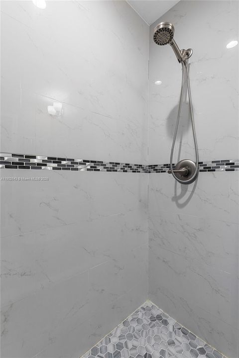 For Sale: $460,000 (3 beds, 2 baths, 1468 Square Feet)