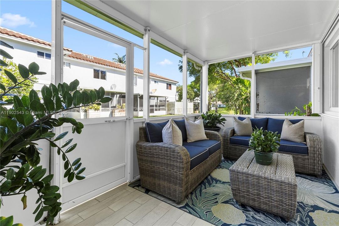 For Sale: $460,000 (3 beds, 2 baths, 1468 Square Feet)