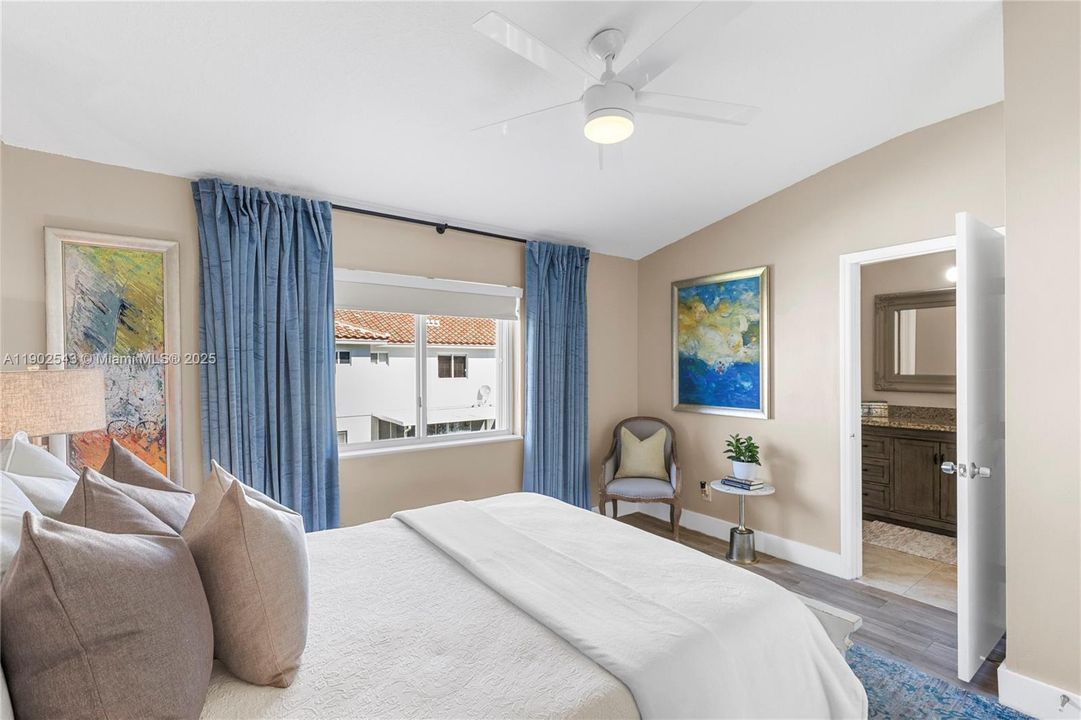 For Sale: $460,000 (3 beds, 2 baths, 1468 Square Feet)