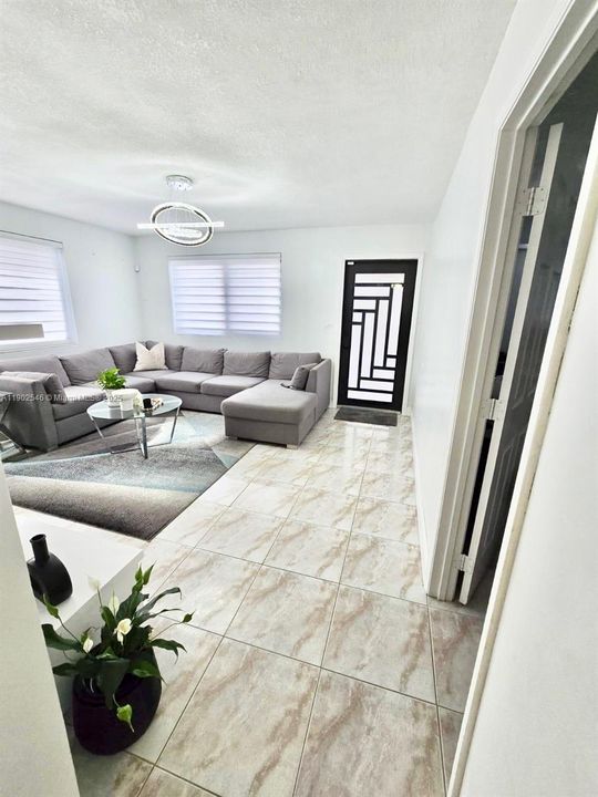 For Sale: $599,000 (4 beds, 2 baths, 1560 Square Feet)