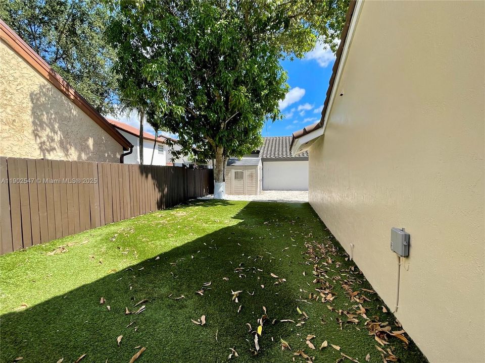 Recently Rented: $3,450 (3 beds, 2 baths, 1586 Square Feet)