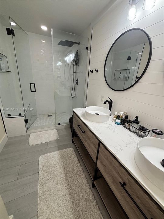 Recently Rented: $3,450 (3 beds, 2 baths, 1586 Square Feet)