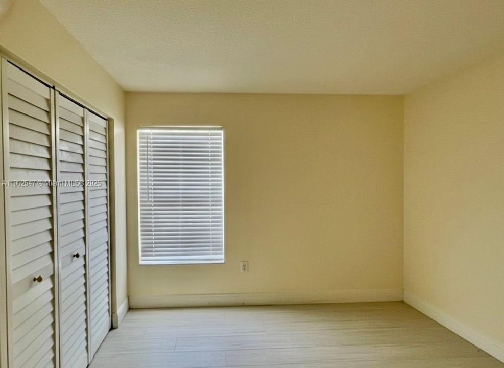 Recently Rented: $3,450 (3 beds, 2 baths, 1586 Square Feet)