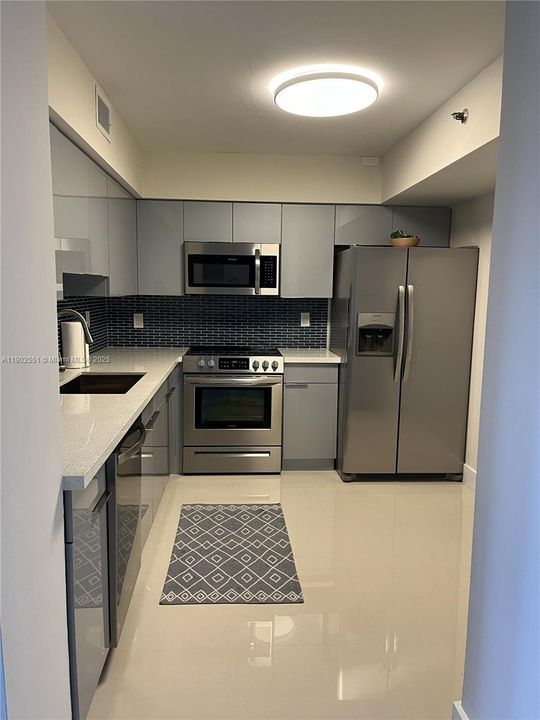 最近租的: $2,500 (1 贝兹, 1 浴室, 753 平方英尺)