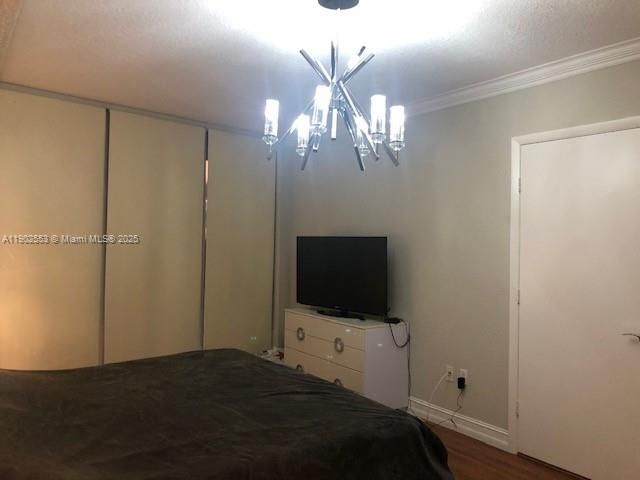 For Rent: $4,000 (2 beds, 1 baths, 1086 Square Feet)