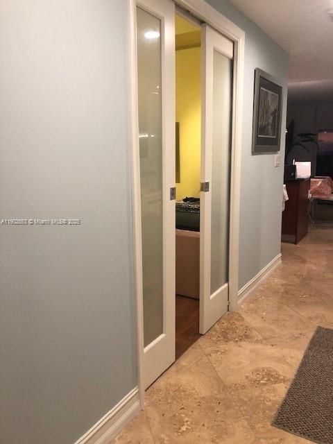 For Rent: $4,000 (2 beds, 1 baths, 1086 Square Feet)