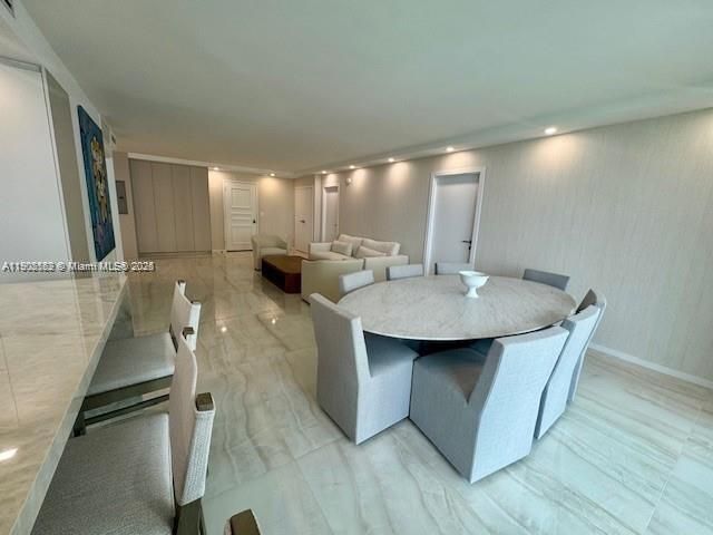 For Rent: $7,500 (2 beds, 3 baths, 1388 Square Feet)