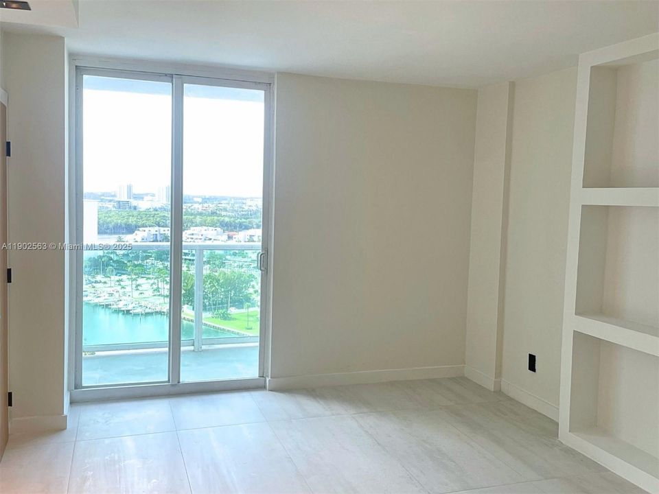 For Sale: $610,000 (2 beds, 2 baths, 1357 Square Feet)