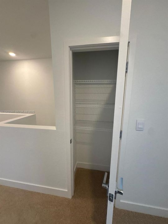 出租: $4,400 (4 贝兹, 2 浴室, 0 平方英尺)