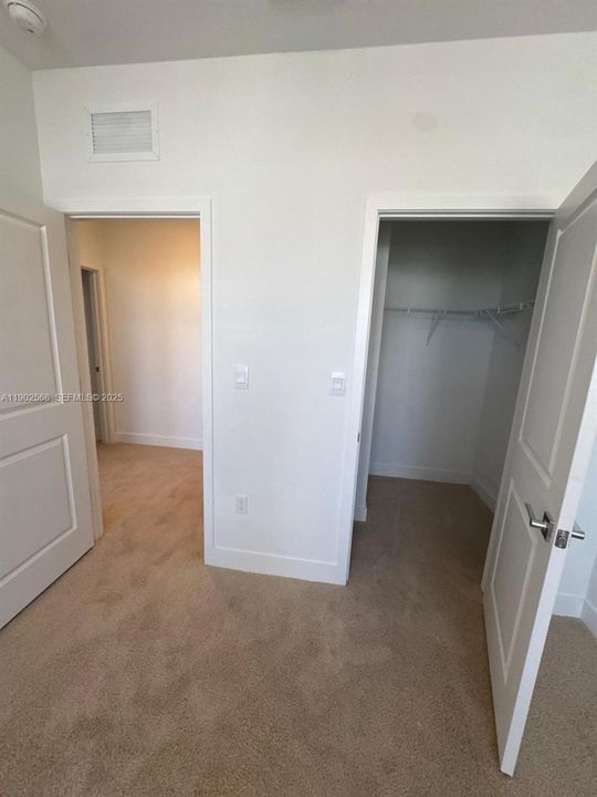 出租: $4,400 (4 贝兹, 2 浴室, 0 平方英尺)