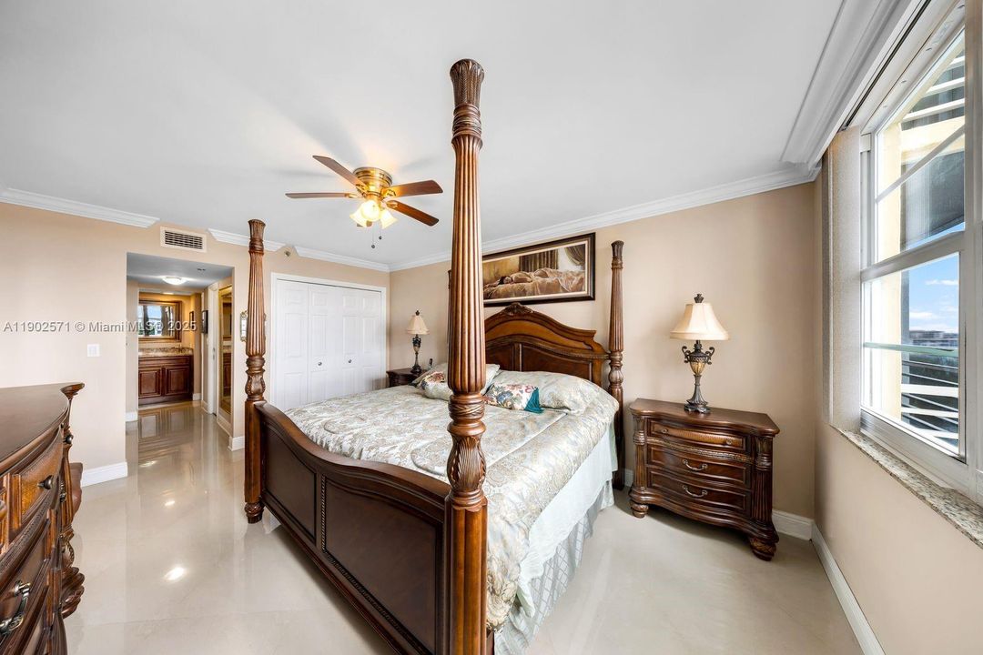 For Rent: $3,450 (3 beds, 2 baths, 1620 Square Feet)