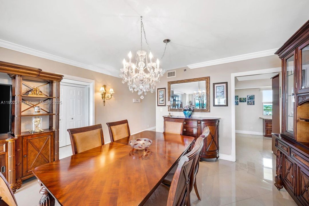 For Rent: $3,450 (3 beds, 2 baths, 1620 Square Feet)