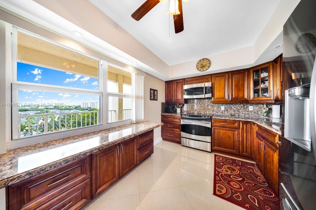 For Rent: $3,450 (3 beds, 2 baths, 1620 Square Feet)