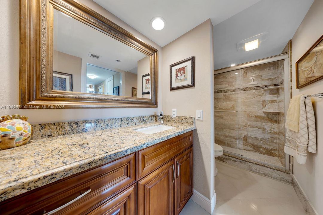 For Rent: $3,450 (3 beds, 2 baths, 1620 Square Feet)