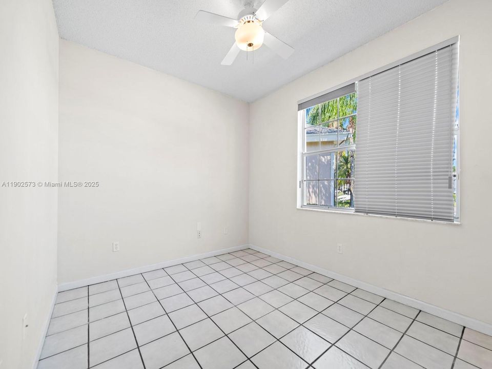 For Sale: $474,999 (4 beds, 2 baths, 2375 Square Feet)