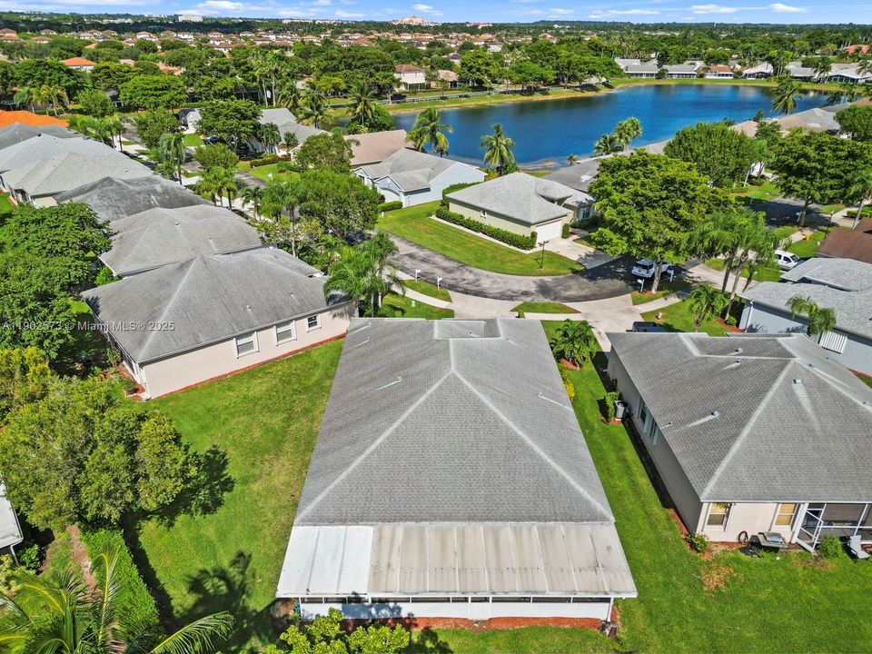 For Sale: $474,999 (4 beds, 2 baths, 2375 Square Feet)