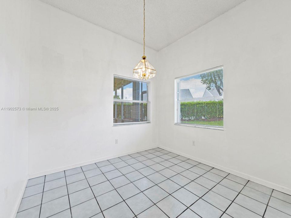 Breakfast area off kitchen