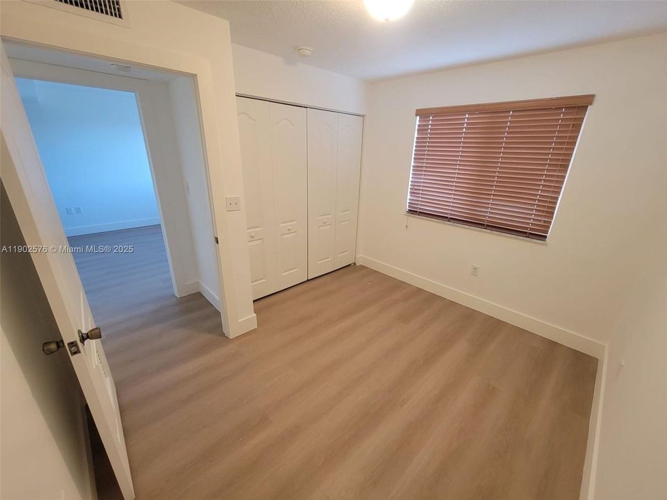 Recently Rented: $2,400 (2 beds, 2 baths, 917 Square Feet)