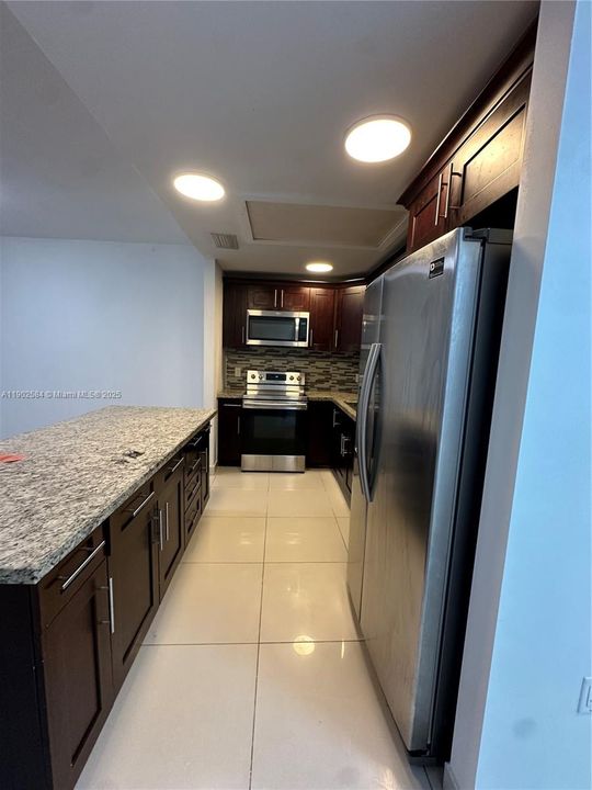 For Rent: $2,500 (4 beds, 3 baths, 1535 Square Feet)