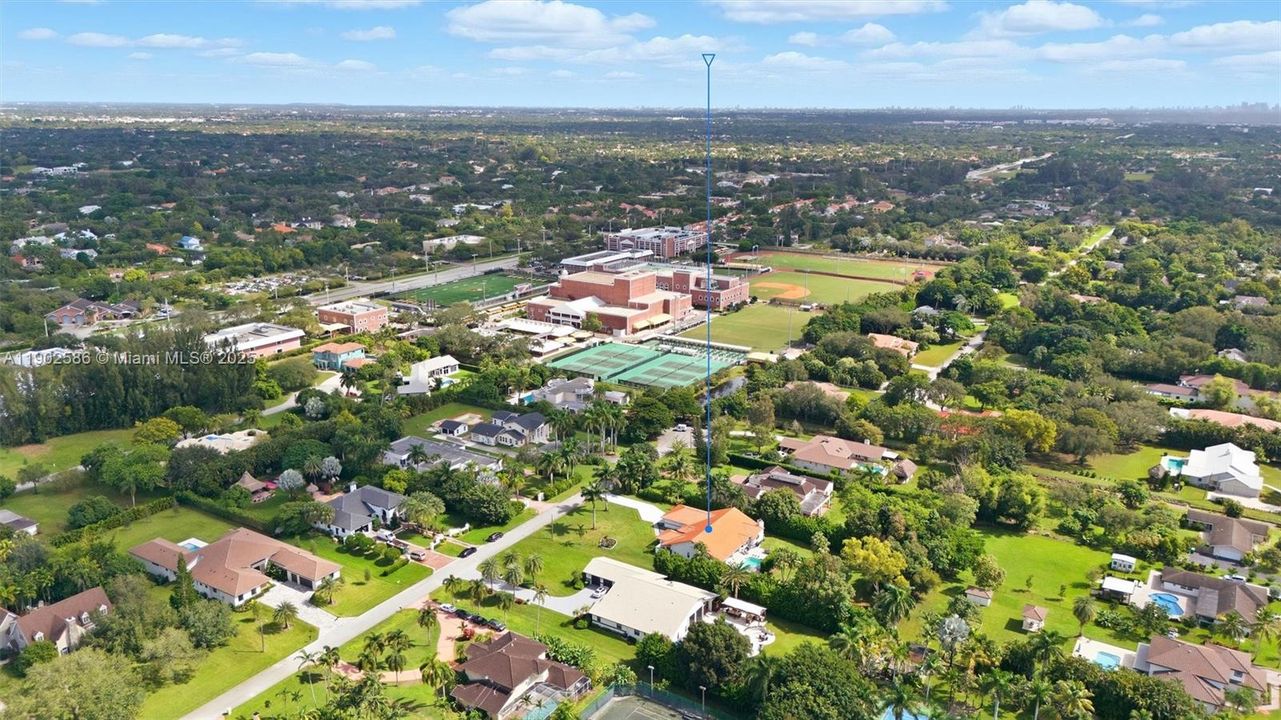 Recently Sold: $1,850,000 (5 beds, 3 baths, 3332 Square Feet)