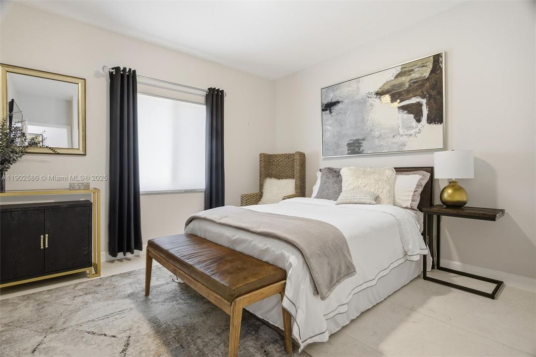 Recently Sold: $1,850,000 (5 beds, 3 baths, 3332 Square Feet)