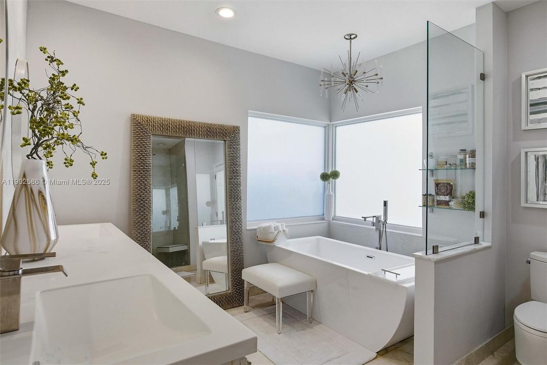 Recently Sold: $1,850,000 (5 beds, 3 baths, 3332 Square Feet)