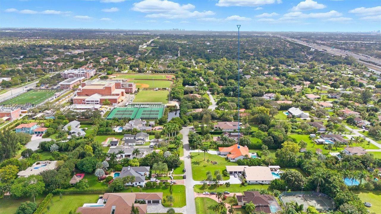 Recently Sold: $1,850,000 (5 beds, 3 baths, 3332 Square Feet)