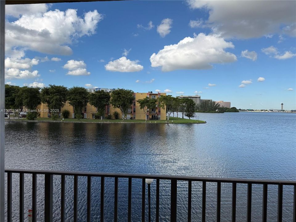 Active With Contract: $249,000 (2 beds, 2 baths, 0 Square Feet)