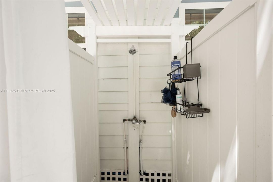 待售: $445,000 (1 贝兹, 1 浴室, 0 平方英尺)